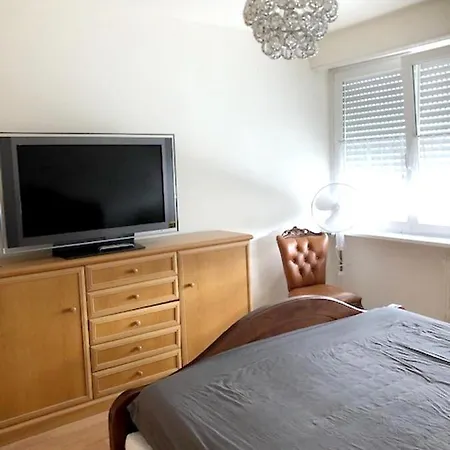 Appartement de 2 chambres avec terrasse amenagee et wifi a Saint Louis a 2 km de la plage Appartement *