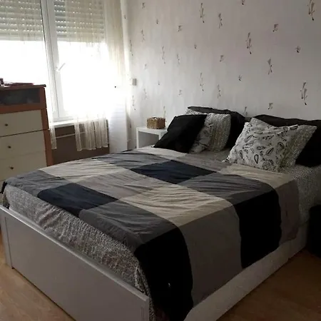 Appartement de 2 chambres avec terrasse amenagee et wifi a Saint Louis a 2 km de la plage * Saint-Louis (Haut-Rhin)